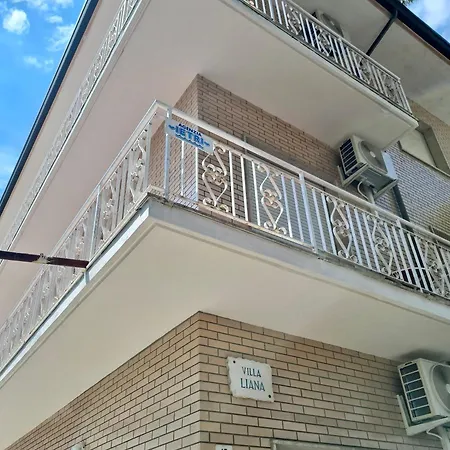 Casa Liana 4 *
